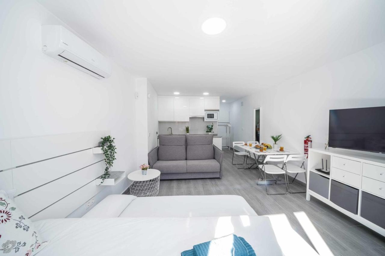 Balneario Pedregalejo Loft A Lägenhet Málaga Exteriör bild